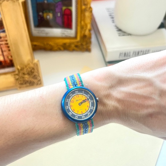 🎉rare!🎉 1980s Flik Flak Swiss water resistant multicolor funky abstract watch - Picture 2 of 16